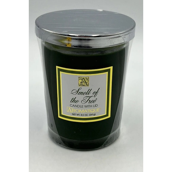 Aromatique The Smell of the Tree Scented 8.5 Oz Candle in‎ Glass - Picture 1 of 5